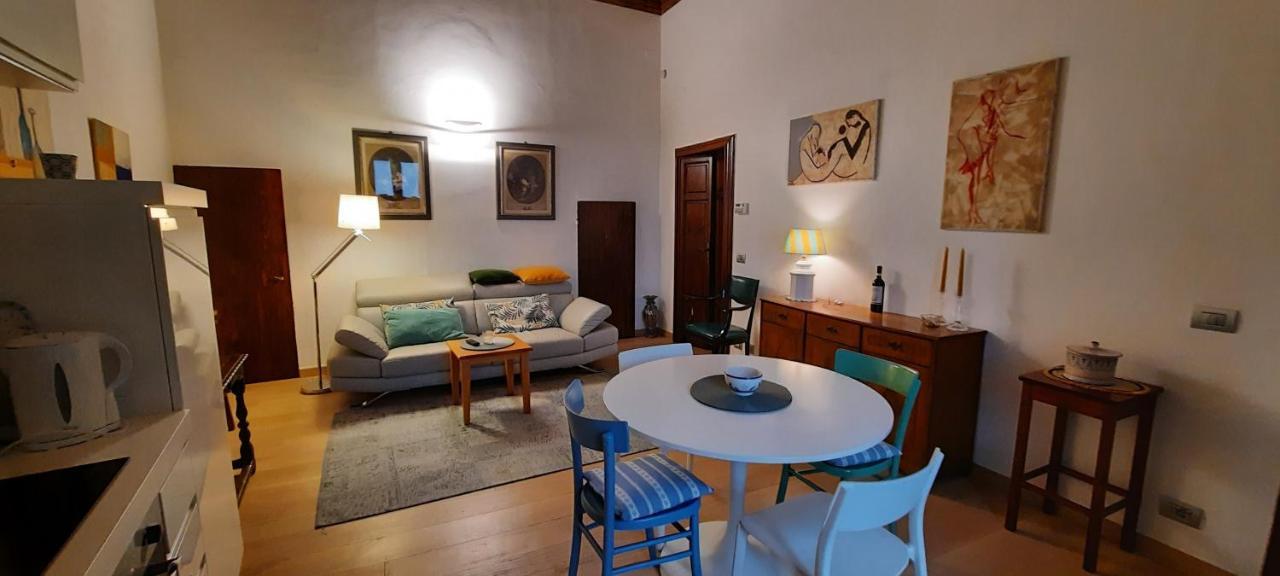 Appartamento In Palazzo Bucelli Montepulciano Bagian luar foto