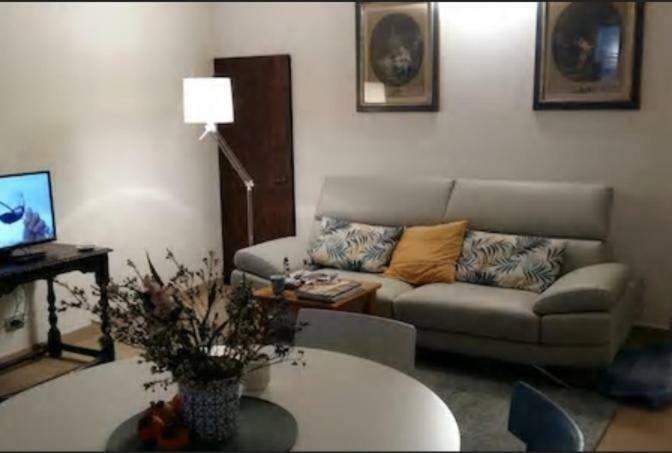 Appartamento In Palazzo Bucelli Montepulciano Bagian luar foto